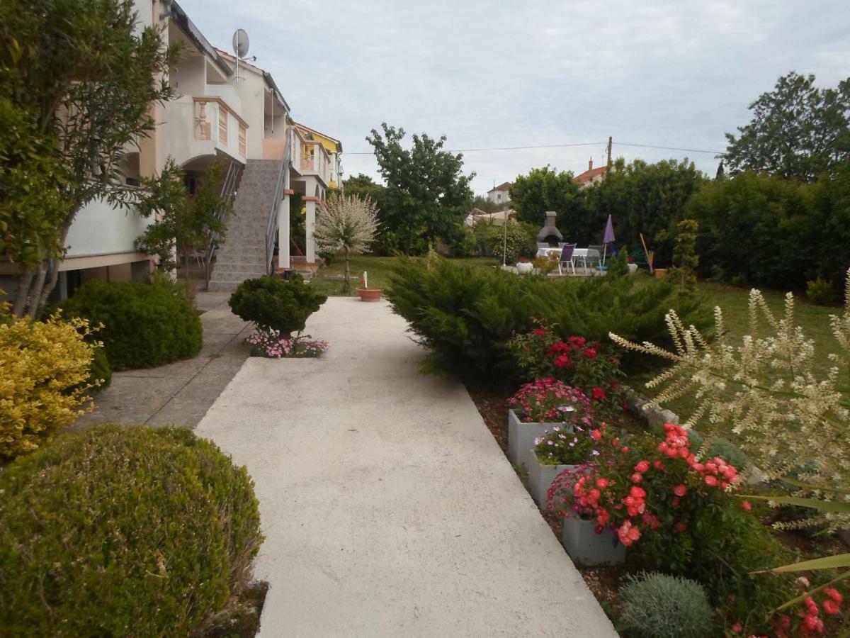 Apartments Golic Biograd Na Moru Exterior foto
